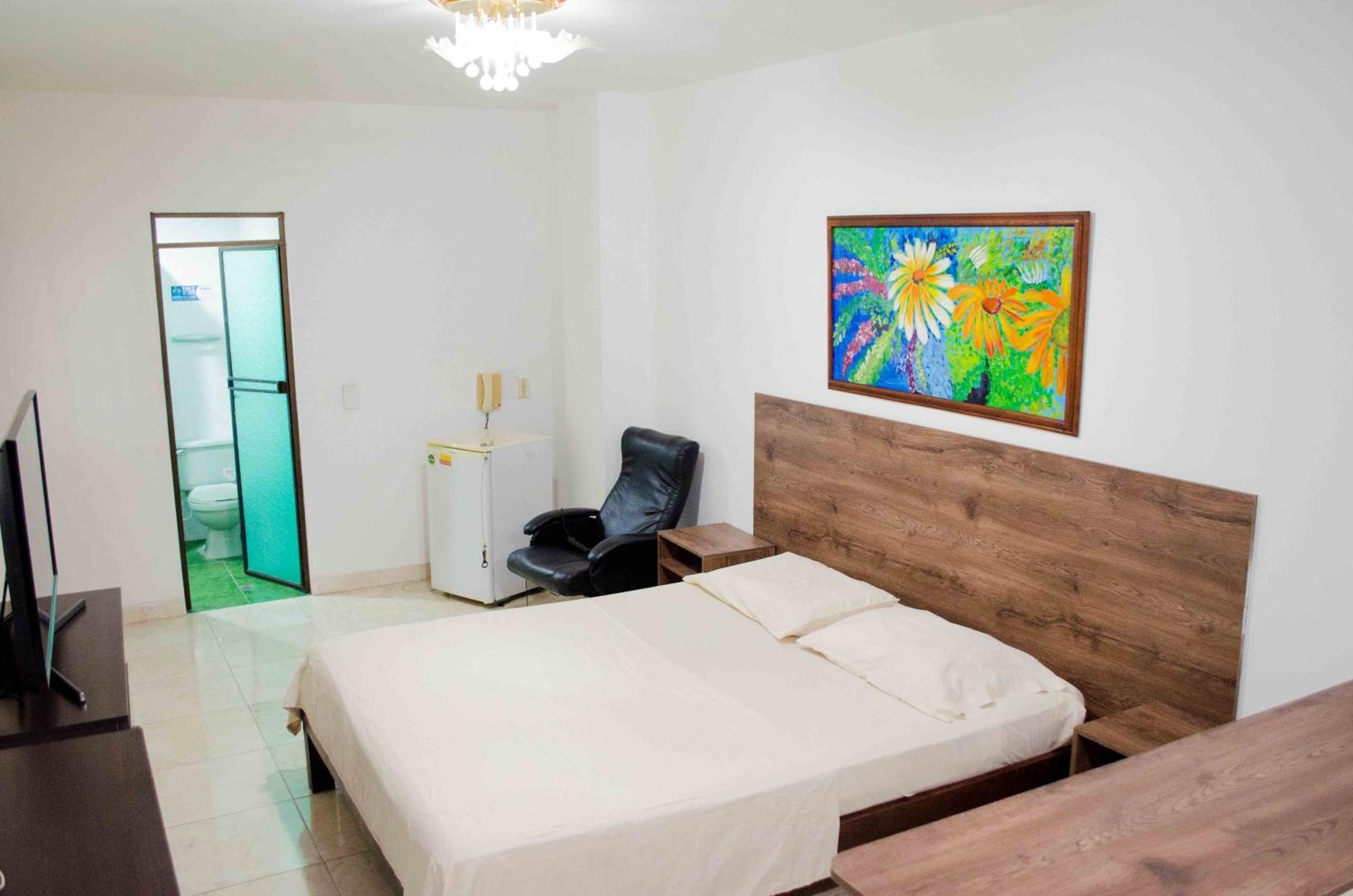 Hotel Elimar Girardot Kültér fotó