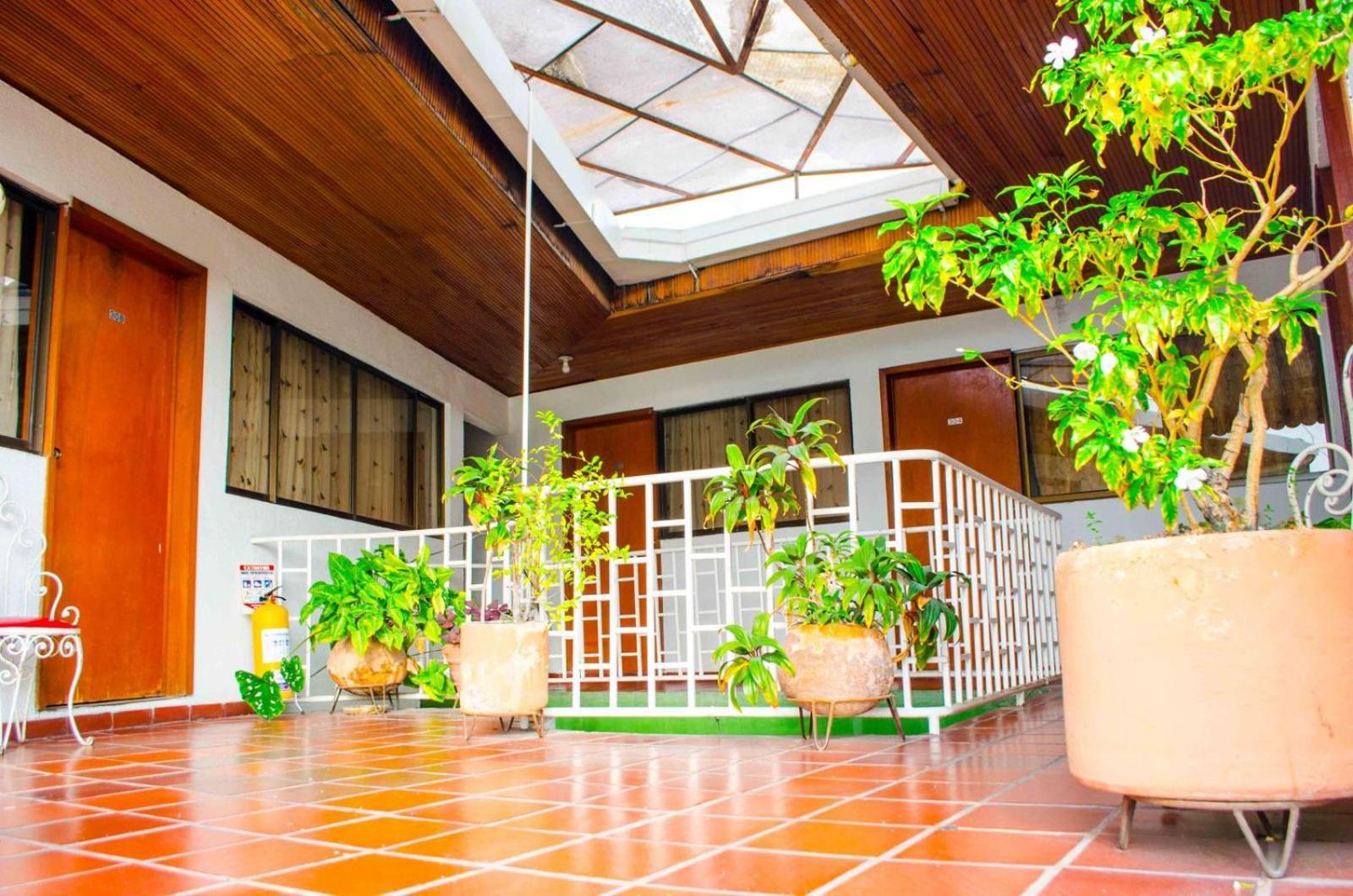 Hotel Elimar Girardot Kültér fotó