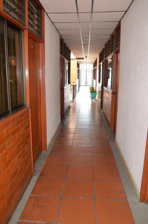 Hotel Elimar Girardot Kültér fotó